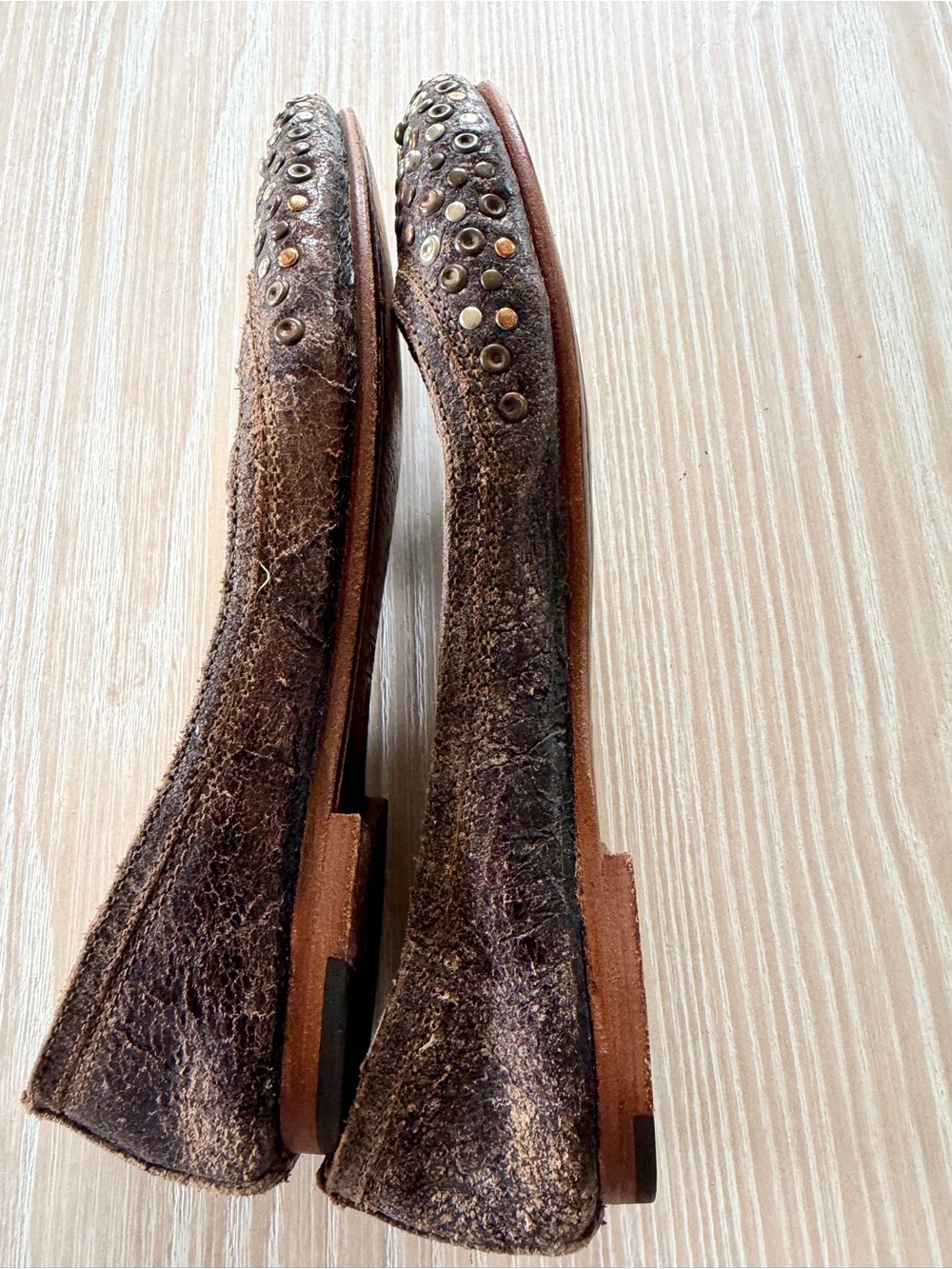 Frye Carson Women's Studded Leather Ballet Flats in Distressed Black - Picture 4 of 8